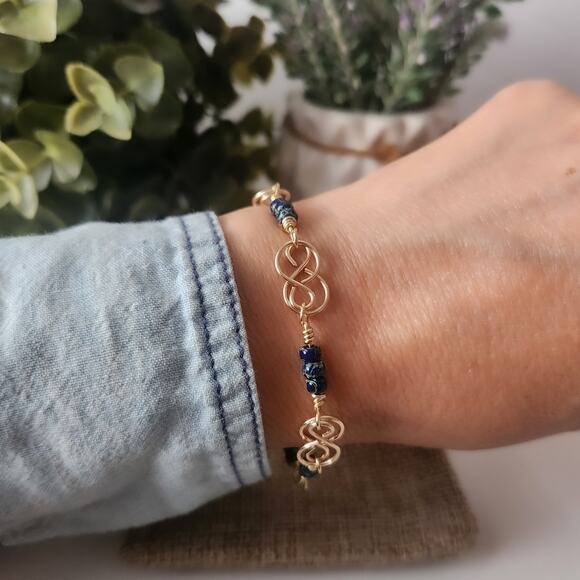 Eternity Love Jewelry Set / Gold Wirework and Blue Miyuki Picasso Beads - Picture 7 of 10